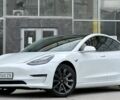 Білий Тесла Модель 3, об'ємом двигуна 0 л та пробігом 57 тис. км за 25000 $, фото 1 на Automoto.ua