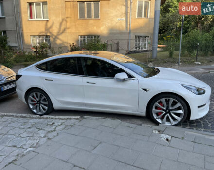 Белый Тесла Модель 3, объемом двигателя 0 л и пробегом 101 тыс. км за 23000 $, фото 44 на Automoto.ua