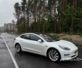 Білий Тесла Модель 3, об'ємом двигуна 0 л та пробігом 83 тис. км за 17500 $, фото 1 на Automoto.ua