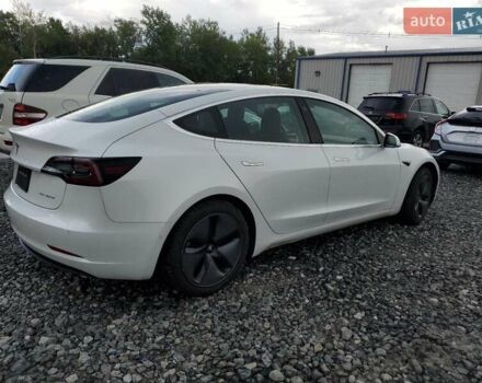 Белый Тесла Модель 3, объемом двигателя 0 л и пробегом 122 тыс. км за 6000 $, фото 3 на Automoto.ua