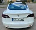 Белый Тесла Модель 3, объемом двигателя 0 л и пробегом 85 тыс. км за 14900 $, фото 4 на Automoto.ua