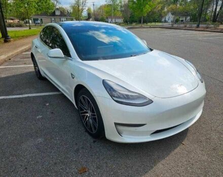 Білий Тесла Модель 3, об'ємом двигуна 0 л та пробігом 87 тис. км за 4900 $, фото 6 на Automoto.ua