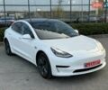 Белый Тесла Модель 3, объемом двигателя 0 л и пробегом 210 тыс. км за 16500 $, фото 1 на Automoto.ua