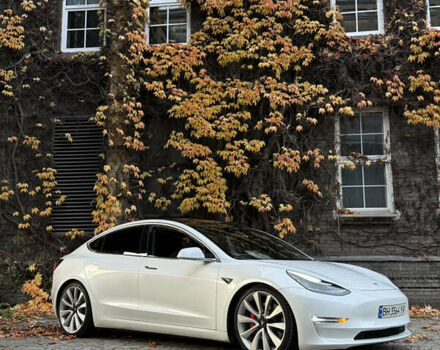 Белый Тесла Модель 3, объемом двигателя 0 л и пробегом 121 тыс. км за 19400 $, фото 7 на Automoto.ua