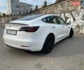 Белый Тесла Модель 3, объемом двигателя 0 л и пробегом 125 тыс. км за 16900 $, фото 4 на Automoto.ua