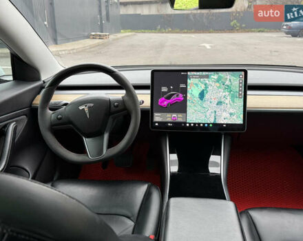 Білий Тесла Модель 3, об'ємом двигуна 0 л та пробігом 139 тис. км за 15700 $, фото 17 на Automoto.ua