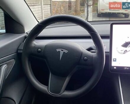 Білий Тесла Модель 3, об'ємом двигуна 0 л та пробігом 130 тис. км за 17200 $, фото 18 на Automoto.ua