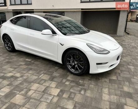 Белый Тесла Модель 3, объемом двигателя 0 л и пробегом 100 тыс. км за 18400 $, фото 13 на Automoto.ua