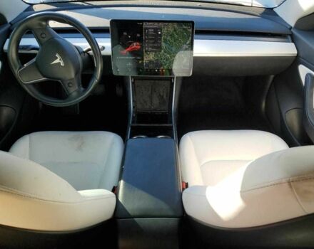 Белый Тесла Модель 3, объемом двигателя 0 л и пробегом 120 тыс. км за 3000 $, фото 7 на Automoto.ua