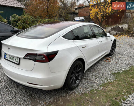 Белый Тесла Модель 3, объемом двигателя 0 л и пробегом 147 тыс. км за 15000 $, фото 4 на Automoto.ua