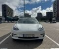 Білий Тесла Модель 3, об'ємом двигуна 0 л та пробігом 100 тис. км за 17600 $, фото 1 на Automoto.ua