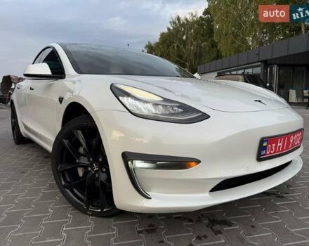 Белый Тесла Модель 3, объемом двигателя 0 л и пробегом 255 тыс. км за 15400 $, фото 80 на Automoto.ua
