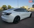 Белый Тесла Модель 3, объемом двигателя 0 л и пробегом 77 тыс. км за 18999 $, фото 4 на Automoto.ua