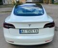 Белый Тесла Модель 3, объемом двигателя 0 л и пробегом 85 тыс. км за 14900 $, фото 5 на Automoto.ua