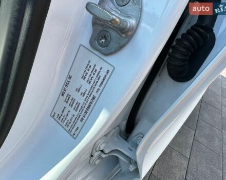 Білий Тесла Модель 3, об'ємом двигуна 0 л та пробігом 108 тис. км за 17500 $, фото 37 на Automoto.ua