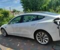 Білий Тесла Модель 3, об'ємом двигуна 0 л та пробігом 52 тис. км за 21000 $, фото 1 на Automoto.ua
