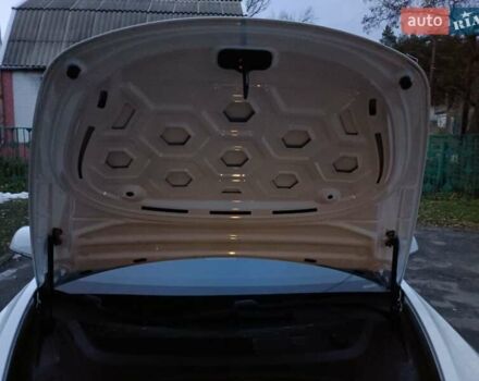 Білий Тесла Модель 3, об'ємом двигуна 0 л та пробігом 184 тис. км за 21100 $, фото 7 на Automoto.ua