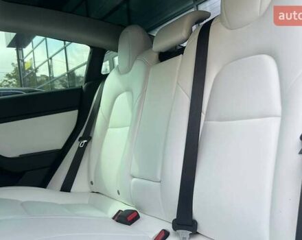 Білий Тесла Модель 3, об'ємом двигуна 0 л та пробігом 89 тис. км за 16900 $, фото 18 на Automoto.ua