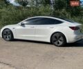 Білий Тесла Модель 3, об'ємом двигуна 0 л та пробігом 201 тис. км за 14500 $, фото 20 на Automoto.ua