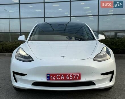 Белый Тесла Модель 3, объемом двигателя 0 л и пробегом 199 тыс. км за 16600 $, фото 4 на Automoto.ua