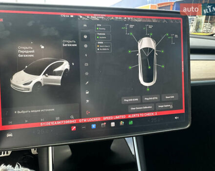 Білий Тесла Модель 3, об'ємом двигуна 0 л та пробігом 120 тис. км за 18900 $, фото 17 на Automoto.ua