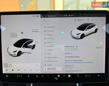 Белый Тесла Модель 3, объемом двигателя 0 л и пробегом 167 тыс. км за 16777 $, фото 19 на Automoto.ua