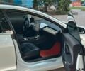 Білий Тесла Модель 3, об'ємом двигуна 0 л та пробігом 124 тис. км за 17300 $, фото 5 на Automoto.ua