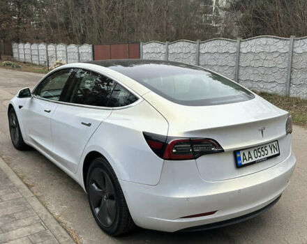 Белый Тесла Модель 3, объемом двигателя 0 л и пробегом 125 тыс. км за 15900 $, фото 6 на Automoto.ua