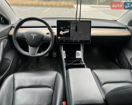 Белый Тесла Модель 3, объемом двигателя 0 л и пробегом 80 тыс. км за 22500 $, фото 10 на Automoto.ua
