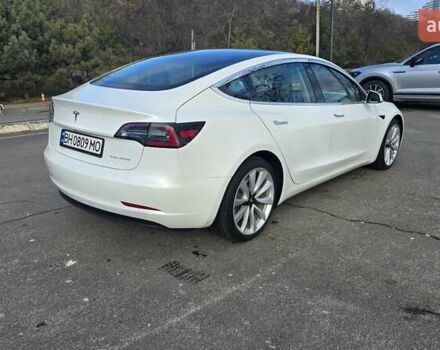 Белый Тесла Модель 3, объемом двигателя 0 л и пробегом 45 тыс. км за 16500 $, фото 6 на Automoto.ua
