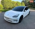Белый Тесла Модель 3, объемом двигателя 0 л и пробегом 160 тыс. км за 18500 $, фото 1 на Automoto.ua