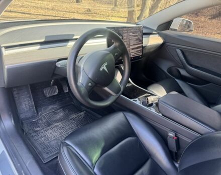 Білий Тесла Модель 3, об'ємом двигуна 0 л та пробігом 210 тис. км за 16500 $, фото 4 на Automoto.ua
