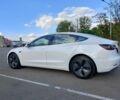 Білий Тесла Модель 3, об'ємом двигуна 0 л та пробігом 122 тис. км за 16500 $, фото 4 на Automoto.ua