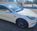 Белый Тесла Модель 3, объемом двигателя 0 л и пробегом 87 тыс. км за 19000 $, фото 5 на Automoto.ua