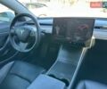 Білий Тесла Модель 3, об'ємом двигуна 0 л та пробігом 74 тис. км за 15500 $, фото 25 на Automoto.ua