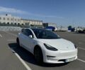 Білий Тесла Модель 3, об'ємом двигуна 0 л та пробігом 73 тис. км за 17500 $, фото 3 на Automoto.ua