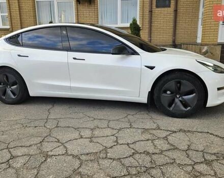 Білий Тесла Модель 3, об'ємом двигуна 0 л та пробігом 78 тис. км за 15300 $, фото 5 на Automoto.ua