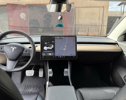 Белый Тесла Модель 3, объемом двигателя 0 л и пробегом 143 тыс. км за 18900 $, фото 22 на Automoto.ua