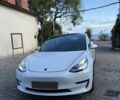 Белый Тесла Модель 3, объемом двигателя 0 л и пробегом 65 тыс. км за 17000 $, фото 1 на Automoto.ua