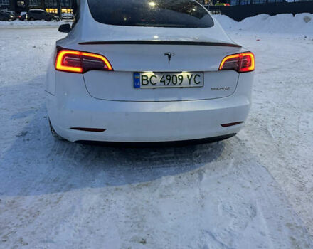 Білий Тесла Модель 3, об'ємом двигуна 0 л та пробігом 80 тис. км за 19000 $, фото 6 на Automoto.ua