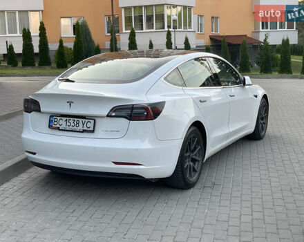 Білий Тесла Модель 3, об'ємом двигуна 0 л та пробігом 262 тис. км за 18400 $, фото 8 на Automoto.ua