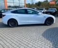 Белый Тесла Модель 3, объемом двигателя 0 л и пробегом 177 тыс. км за 17500 $, фото 7 на Automoto.ua
