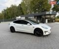 Белый Тесла Модель 3, объемом двигателя 0 л и пробегом 255 тыс. км за 15400 $, фото 110 на Automoto.ua