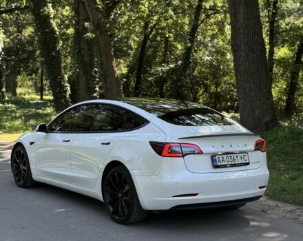 Білий Тесла Модель 3, об'ємом двигуна 0 л та пробігом 93 тис. км за 16999 $, фото 1 на Automoto.ua