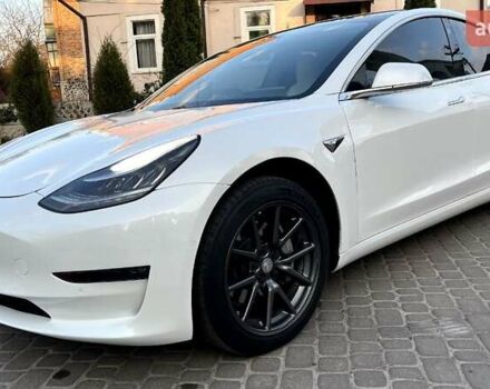 Белый Тесла Модель 3, объемом двигателя 0 л и пробегом 97 тыс. км за 19900 $, фото 12 на Automoto.ua