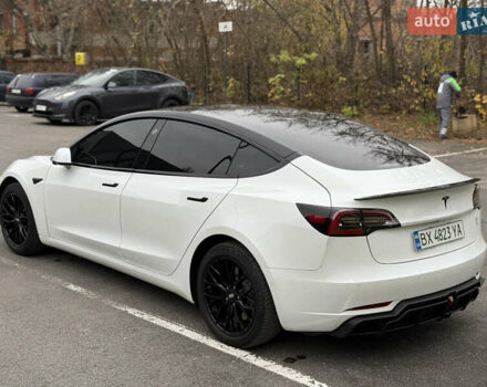 Білий Тесла Модель 3, об'ємом двигуна 0 л та пробігом 139 тис. км за 15700 $, фото 9 на Automoto.ua