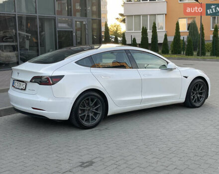 Тесла Модель 3 2019 в Новояворовск на Automoto.ua Белый Тесла Модель 3, объемом двигателя 0 л и пробегом 260 тыс. км за 15800 $, фото 3 на Automoto.ua
