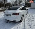Білий Тесла Модель 3, об'ємом двигуна 0 л та пробігом 185 тис. км за 13800 $, фото 3 на Automoto.ua
