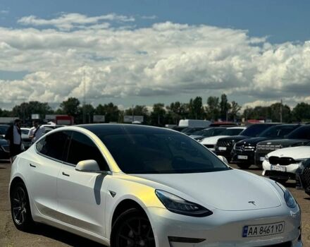 Белый Тесла Модель 3, объемом двигателя 0 л и пробегом 131 тыс. км за 14500 $, фото 2 на Automoto.ua