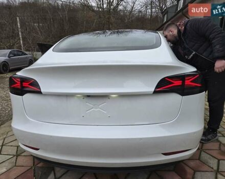Белый Тесла Модель 3, объемом двигателя 0 л и пробегом 41 тыс. км за 15900 $, фото 11 на Automoto.ua